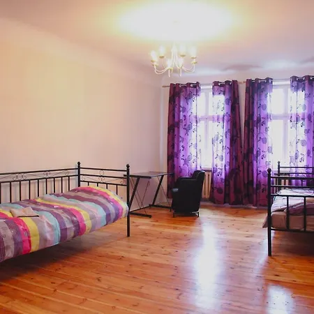 Riga Park Host Albergue *